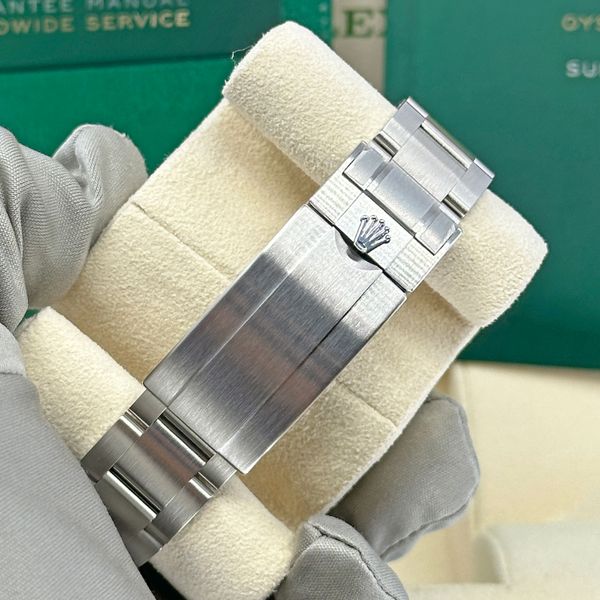 Rolex Submariner 124060